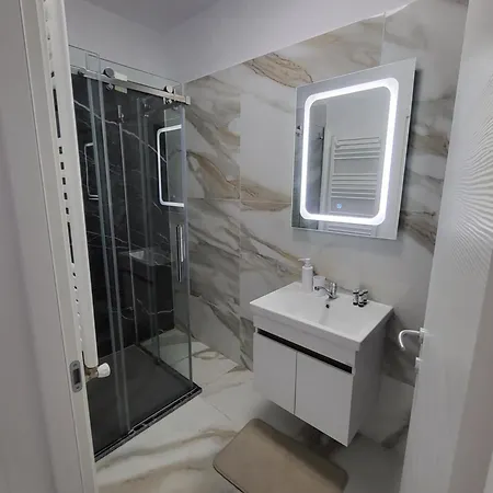Apartman Seaside Mamaia Nord D10 Cu La Mare